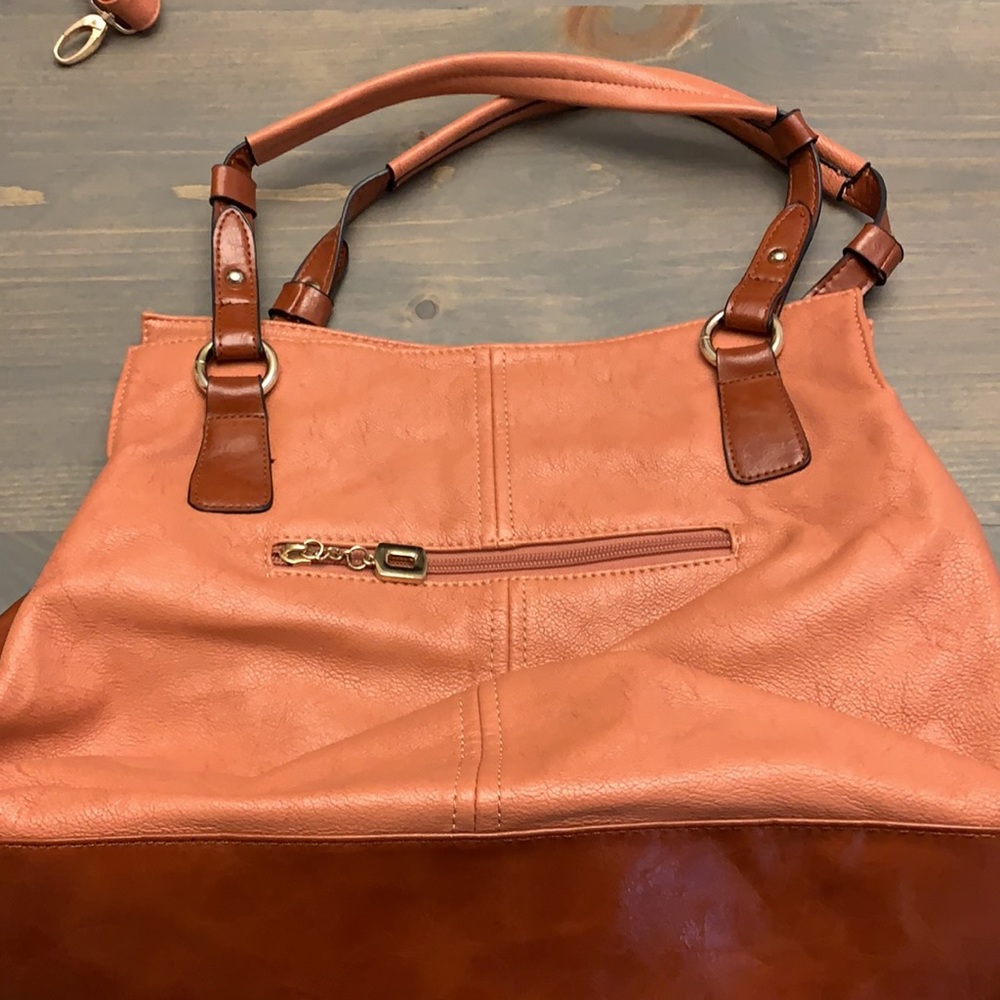 Fashion Handbag - Picture 3 of 6